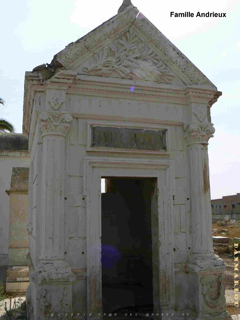 RELIZANE 2009 le cimetiere  (14).jpg